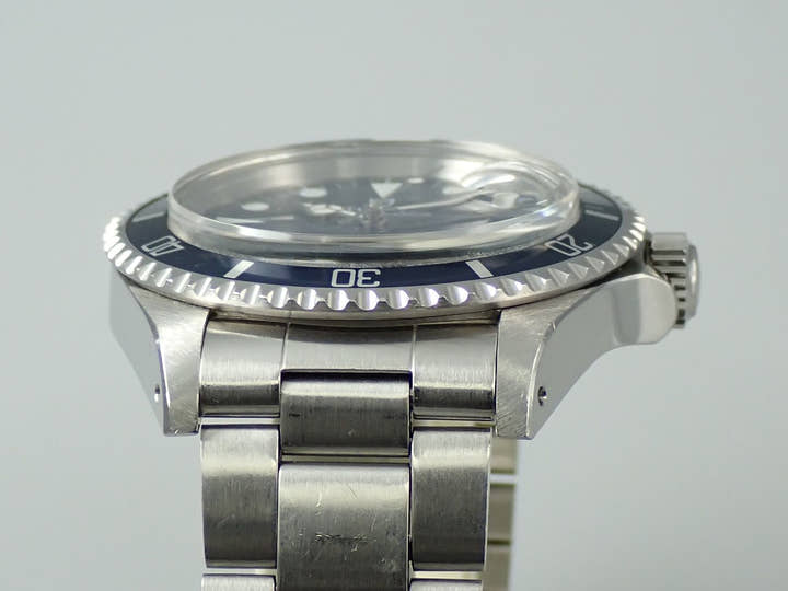 チューダー(チュードル) サブマリーナー Ref.79090 ブルー文字盤 中古 RXVTZ02Z