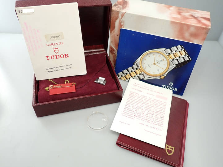 チューダー(チュードル) サブマリーナー Ref.79090 ブルー文字盤 中古 RXVTZ02Z