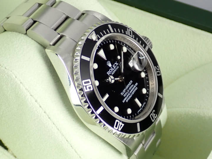 Rolex Submariner Ref.16610 Black Dial Used submariner-390