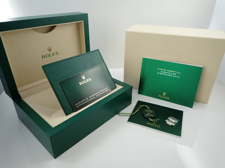 ロレックス サブマリーナー デイト Ref.126610LV ステンレススチール ブラック文字盤