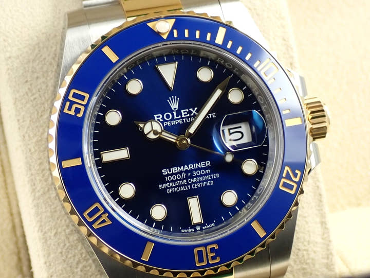 Rolex Submariner Date <Warranty, Box, etc.>