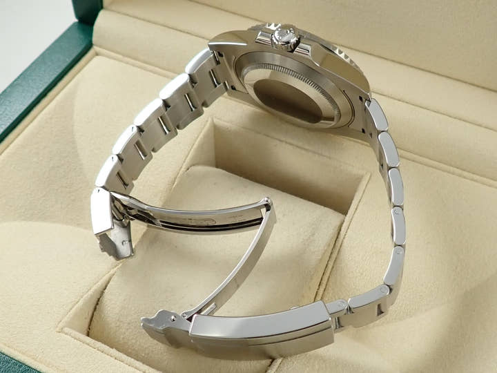 Rolex Submariner Date <Warranty, Box, etc.>