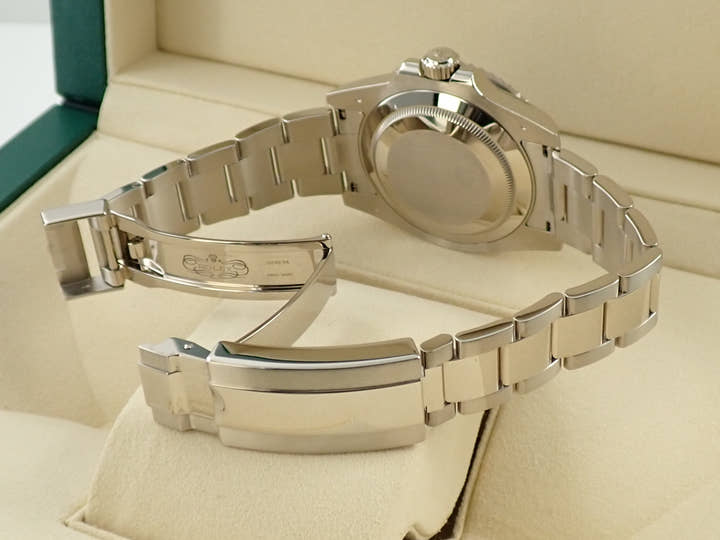 ロレックス サブマリーナー デイト Ref.116619LB ホワイトゴールド ブルー文字盤