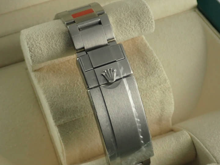 ロレックス サブマリーナー Ref.116610LV グリーン文字盤 未使用 submariner-453