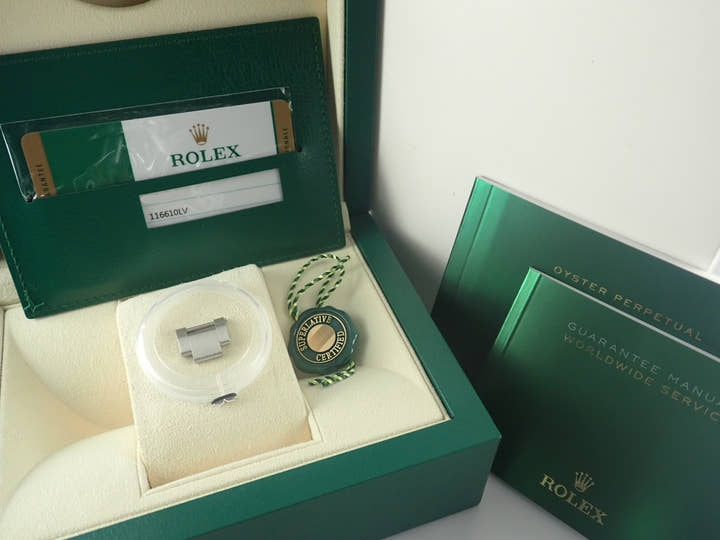 ロレックス サブマリーナー Ref.116610LV グリーン文字盤 未使用 submariner-453