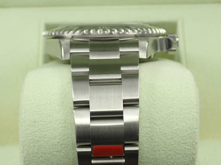 Rolex Submariner Date Ref. 16610LV Stainless Steel Black Dial