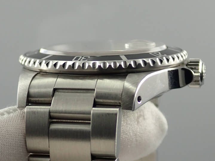 Rolex Submariner Date Ref. 16610 Stainless Steel Black Dial