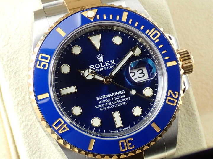 Rolex Submariner Date <Warranty, Box, etc.>