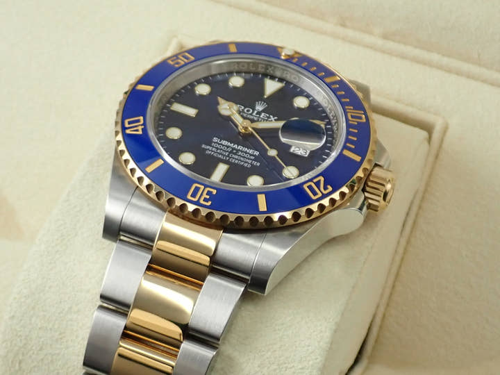 Rolex Submariner Date <Warranty, Box, etc.>