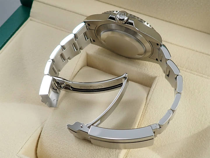 ロレックス サブマリーナー デイト Ref.126610LV ステンレススチール ブラック文字盤