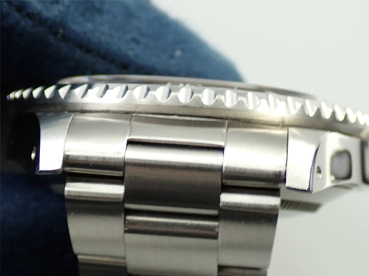 Rolex Submariner Date Ref. 16610 Stainless Steel Black Dial