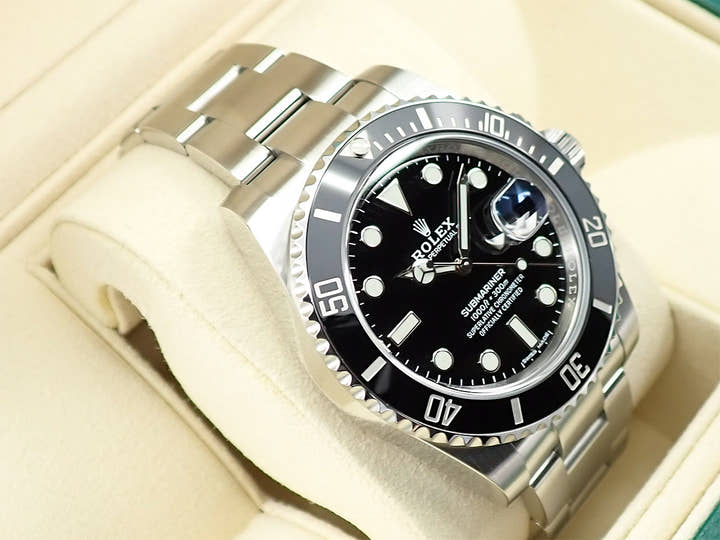 Rolex Submariner Date <Warranty, Box, etc.>