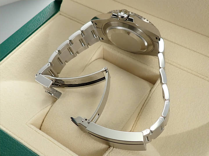 ロレックス サブマリーナー デイト Ref.126610LV ステンレススチール ブラック文字盤