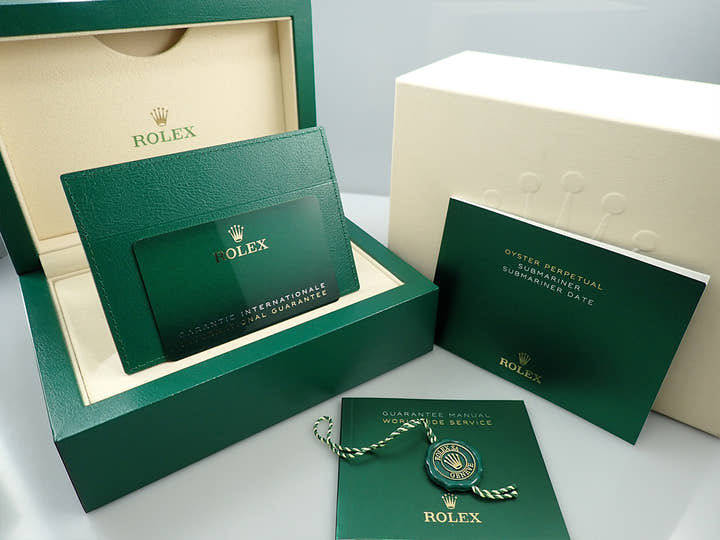 ロレックス サブマリーナー デイト Ref.126610LV ステンレススチール ブラック文字盤