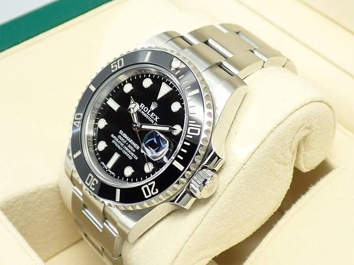 Rolex Submariner Date <Warranty, Box, etc.>