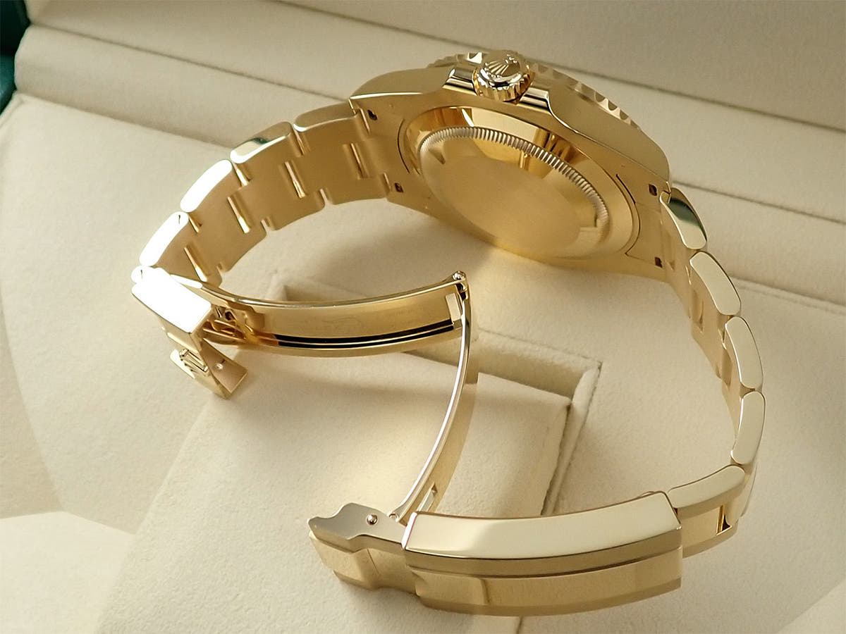 Rolex Submariner Date <Warranty, Box, etc.>