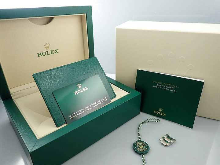 ロレックス サブマリーナー デイト Ref.126619LB ホワイトゴールド ブラック文字盤