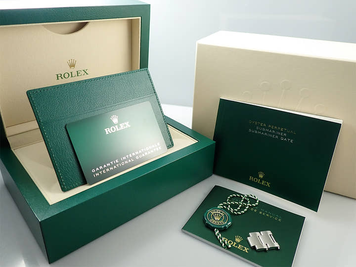 Rolex Submariner Date <Warranty, Box, etc.>