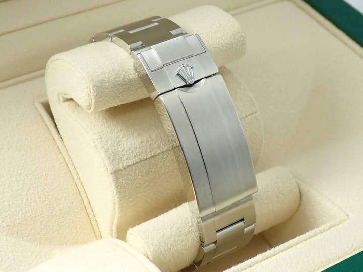 ロレックス サブマリーナー デイト Ref.126610LV ステンレススチール ブラック文字盤