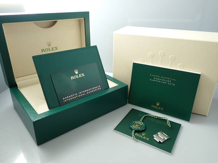 ロレックス サブマリーナー デイト Ref.126610LV ステンレススチール ブラック文字盤