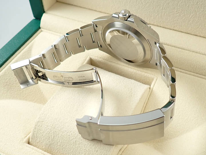 Rolex Submariner Date <Warranty, Box, etc.>