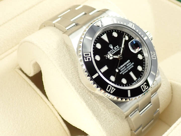Rolex Submariner Date <Warranty, Box, etc.>