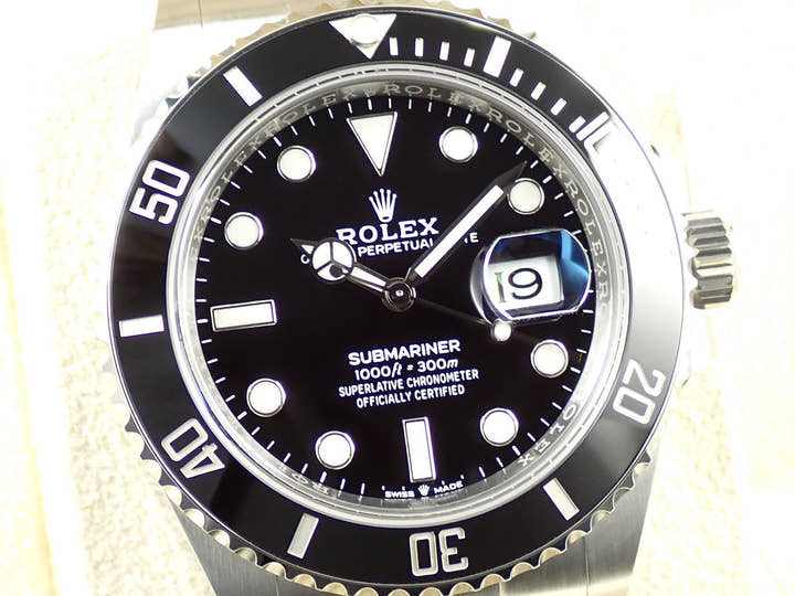 Rolex Submariner Date <Warranty, Box, etc.>