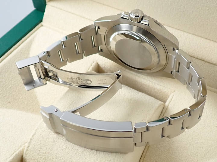 Rolex Submariner Date <Warranty, Box, etc.>