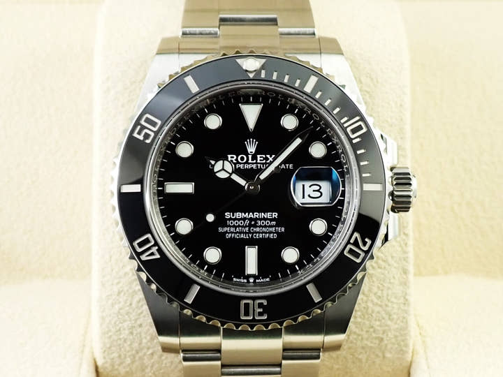 Rolex Submariner Date <Warranty, Box, etc.>