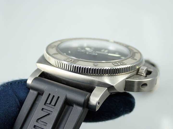 パネライ サブマーシブル マイク ホーン エディション 47mm Ref.PAM00984 ブラック文字盤 中古 X6181082