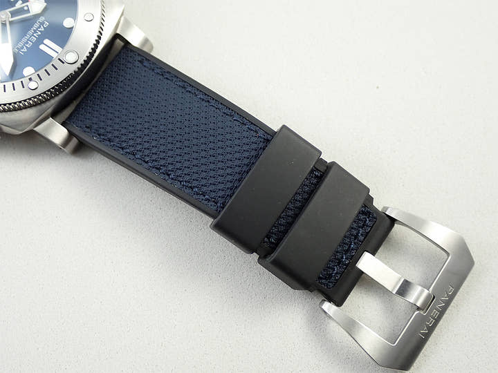 Panerai Submersible Quarantaquattro Luna Rossa Ref.PAM01391 Blue Dial Good Condition 5ASCWYLZ