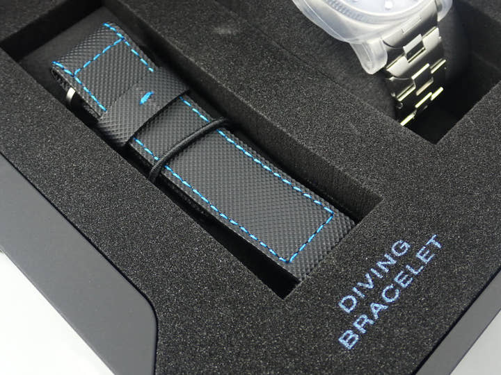 パネライ サブマーシブル Ref.PAM01068 ブルー文字盤 未使用 submersible-7