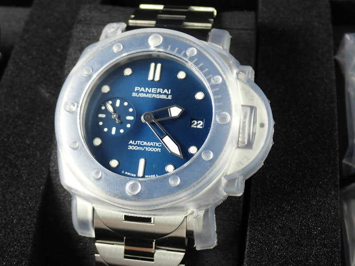 パネライ サブマーシブル Ref.PAM01068 ブルー文字盤 未使用 submersible-7