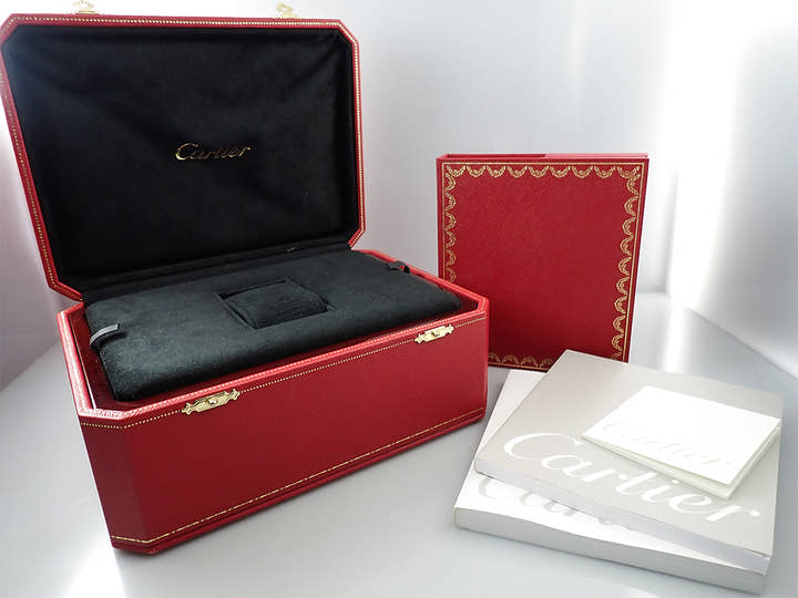 カルティエ トーチュ パワーリザーブ デイト Ref.2689G シルバー文字盤 中古 Z38H3TVH