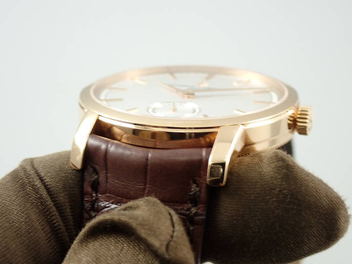 ヴァシュロンコンスタンタン トラディショナル マニュアルワインディング Ref.82172/000R-9382 シルバー文字盤 中古 TZYWY061