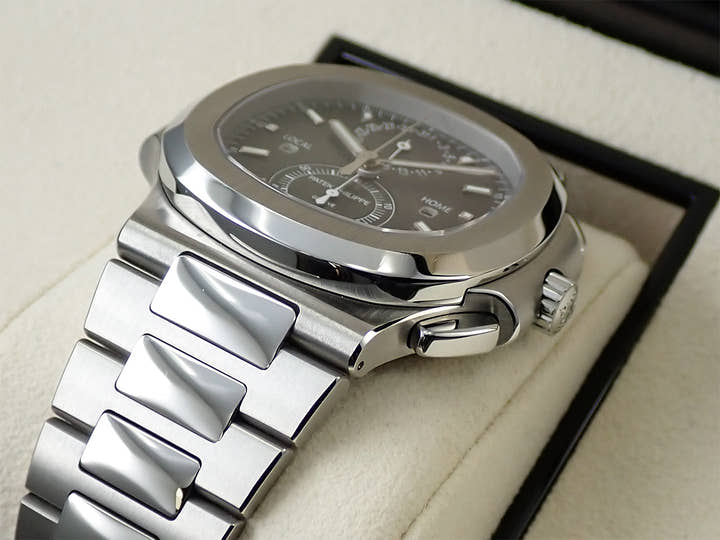 パテックフィリップ ノーチラス トラベルタイム クロノグラフ Ref.5990/1A-001 ステンレススチール ブラックグラデーション文字盤