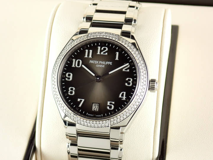 パテックフィリップ Twenty-4 Ref.7300/1200A-010 ステンレススチール グレー・ソレイユ文字盤