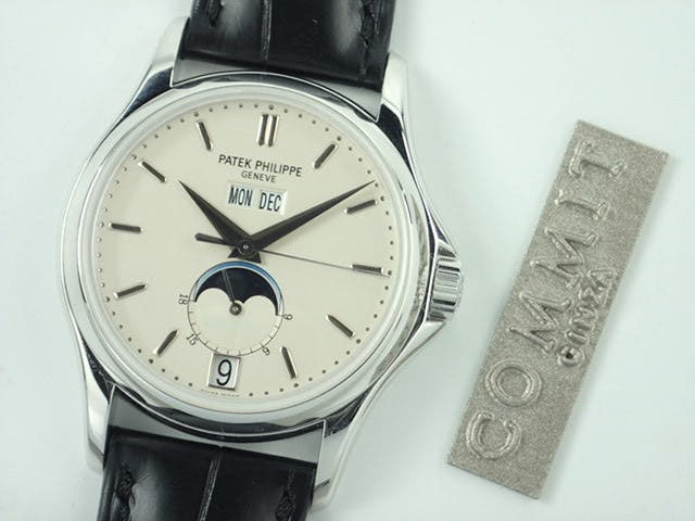 パテックフィリップ アニュアルカレンダー Ref.5125G-010 シルバー文字盤 中古 wempe