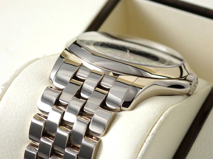 パテックフィリップ コンプリケーション ワールドタイム Ref.5130/1G-011 ホワイトゴールド ブラック文字盤