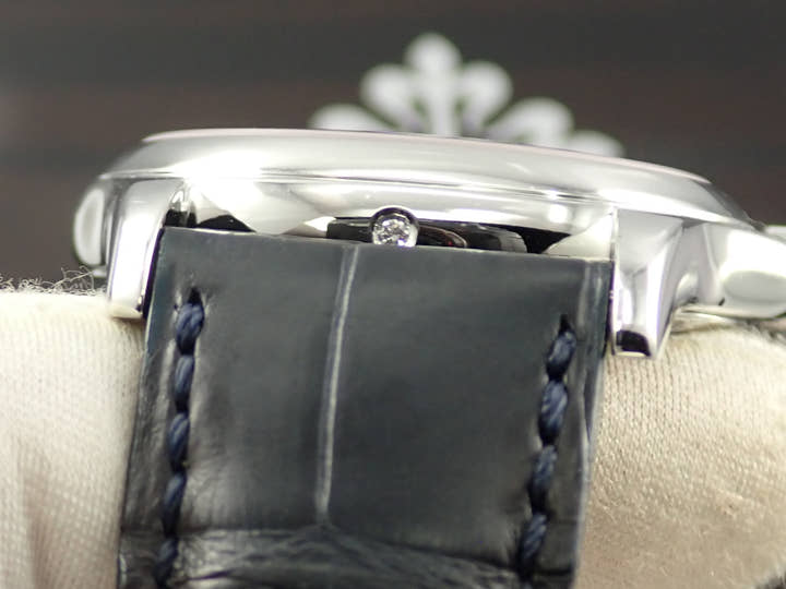 パテックフィリップ コンプリケーション ワールドタイム Ref.5130P-001 プラチナ シルバー/ブルー文字盤