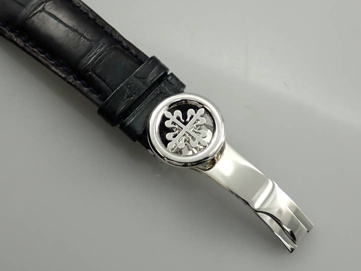 パテックフィリップ コンプリケーション ワールドタイム Ref.5130P-001 プラチナ シルバー/ブルー文字盤