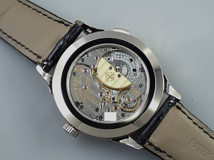 パテックフィリップ コンプリケーション ワールドタイム Ref.5230G-001 ホワイトゴールド ホワイト/グレー文字盤