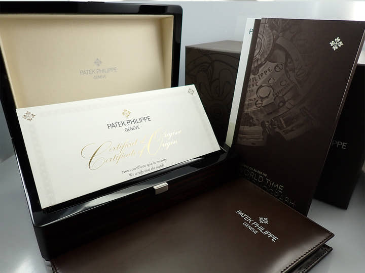 パテックフィリップ コンプリケーション ワールドタイム クロノグラフ Ref.5930G-010 ホワイトゴールド ブルー文字盤