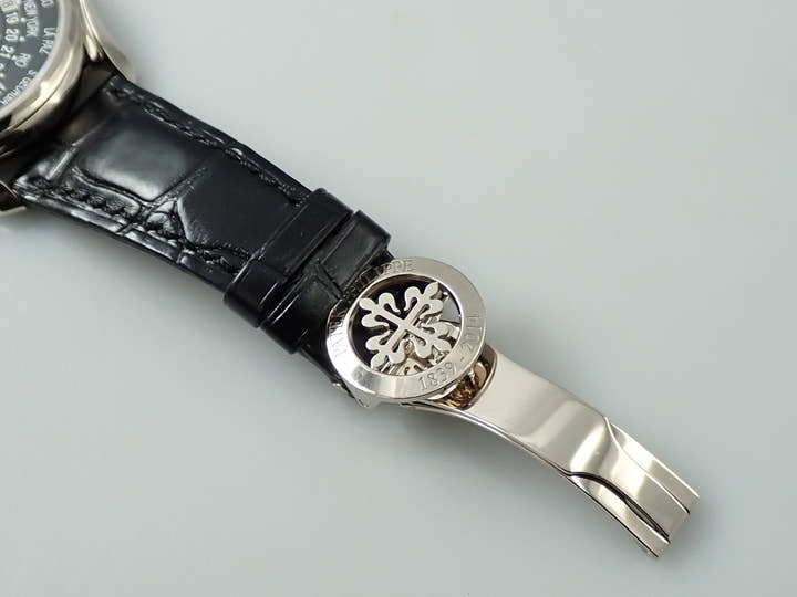 パテックフィリップ コンプリケーション ワールドタイム ムーンフェイズ Ref.5575G-001 ホワイトゴールド ブラック文字盤