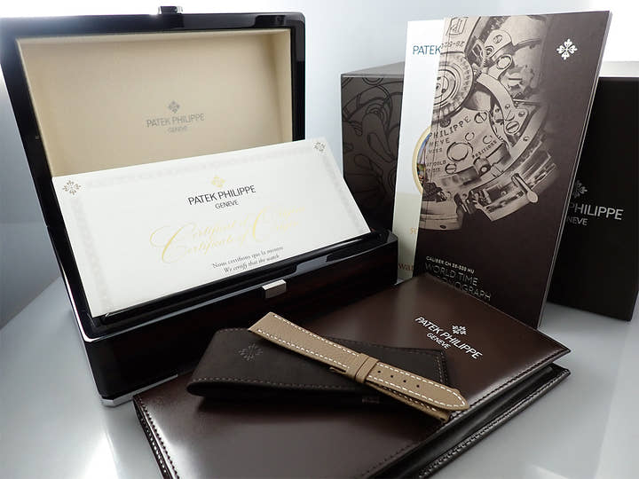 パテックフィリップ コンプリケーション ワールドタイム クロノグラフ Ref.5935A-001 ステンレススチール ローズゴールドメッキ オパーリン文字盤