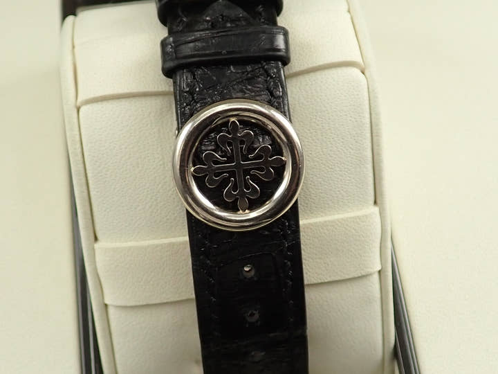 パテックフィリップ コンプリケーション ワールドタイム Ref.5230G-001 ホワイトゴールド ホワイト/グレー文字盤