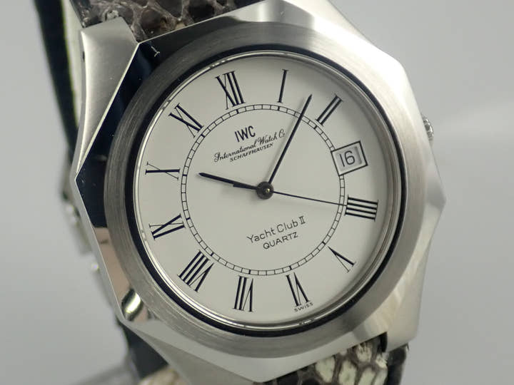 IWC ヨットクラブ クォーツ Ref.- ホワイト文字盤 中古 3XUXA237