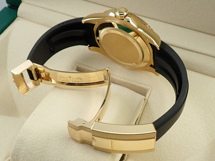 ロレックス ヨットマスター42 Ref.226658 イエローゴールド ブラック文字盤