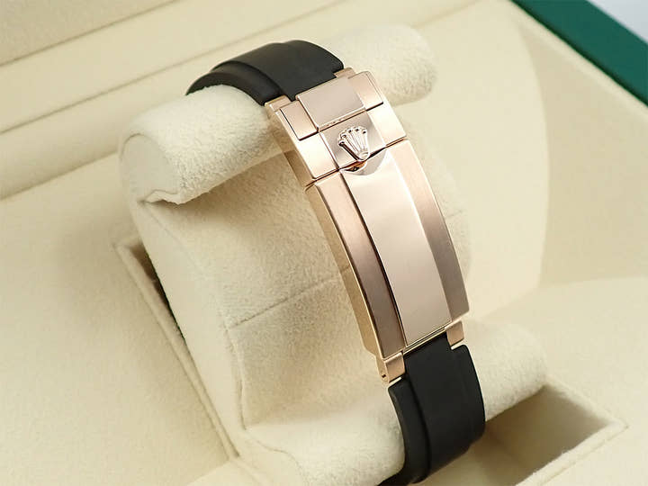 ロレックス ヨットマスター40 Ref.126655 エバーローズゴールド ブラック文字盤