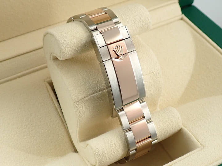 ロレックス ヨットマスターII Ref.116681 ステンレススチール/エバーローズゴールド ホワイト文字盤